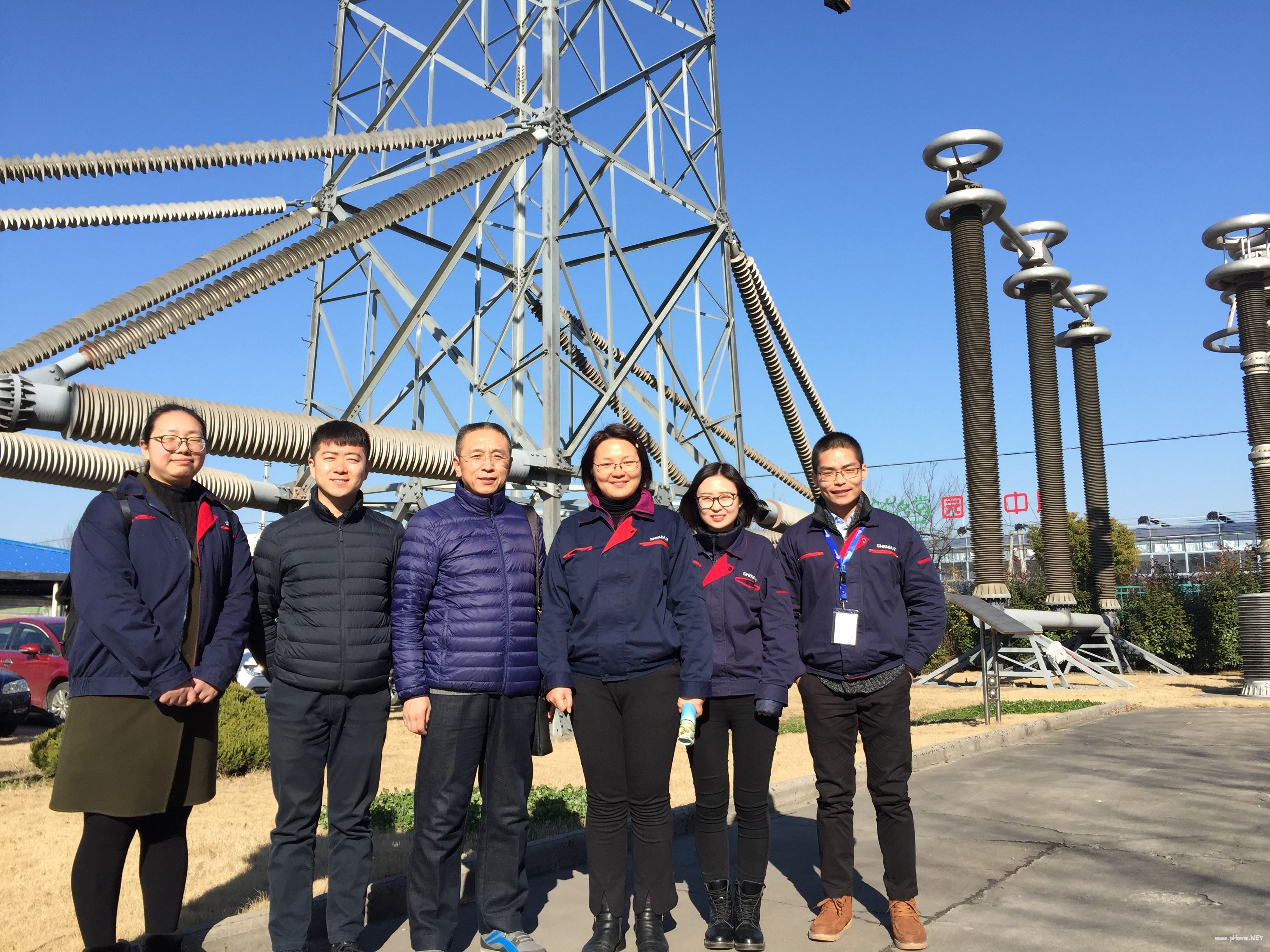 9与江苏神马电力股份有限公司领导及皇冠信誉网
毕业生合影.JPG